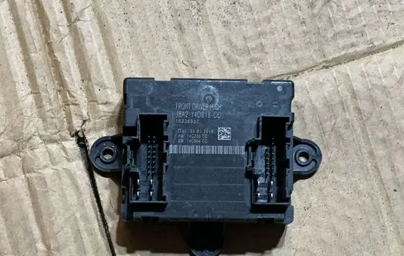 Land Rover Range Rover Velar Door control unit/module J8A214D618CC