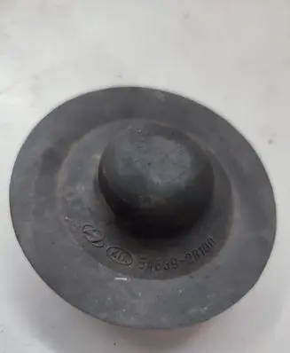 Hyundai Santa Fe Coil spring mount 546392B100
