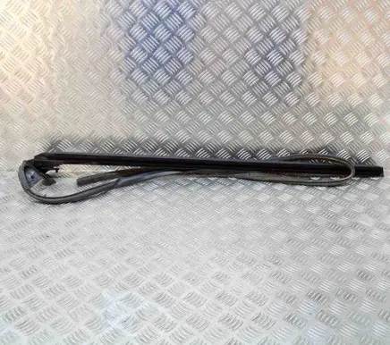 Maserati GranTurismo Door glass trim 80091200