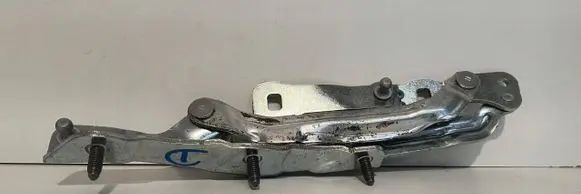 Tesla Model 3 Tailgate hinge 1092820-00-E