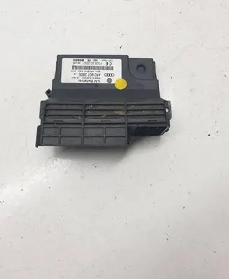 Audi Q7 4L Power management control unit 4F0907280E 4F0910280