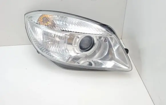 Skoda Roomster (5J) Headlight/headlamp 247832