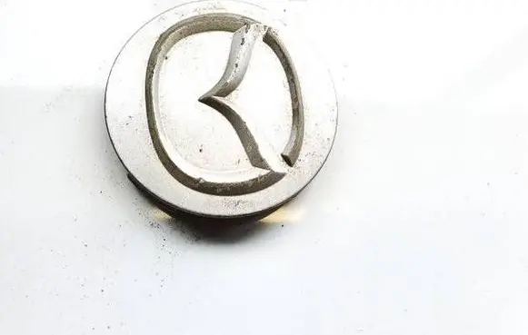 Mazda 626 Original wheel cap 2032