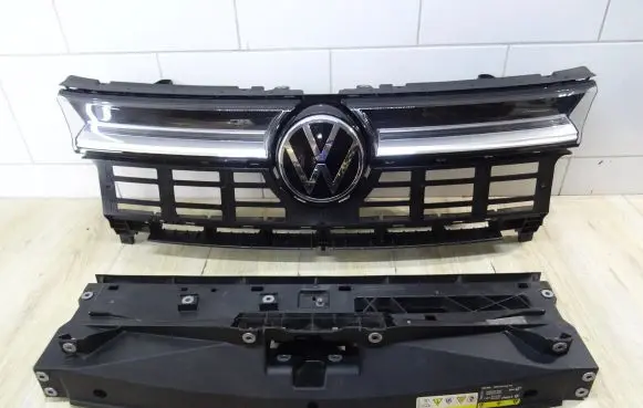 Volkswagen Transporter - Caravelle T6 Front bumper upper radiator grill 7T0807381C
