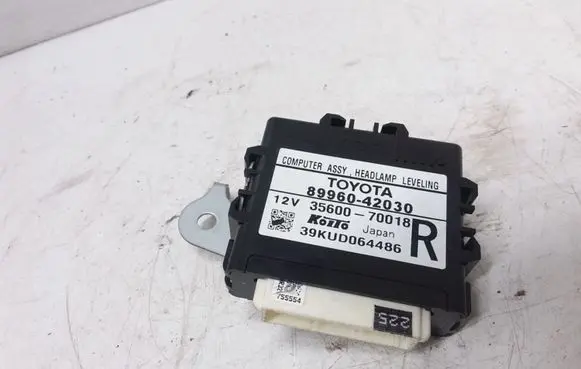 Toyota RAV 4 (XA40) Other control units/modules 8996042030 3560070018
