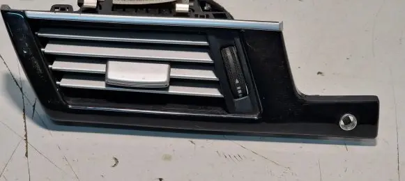 Mercedes-Benz E W212 Dashboard side air vent grill/cover trim A2128300154