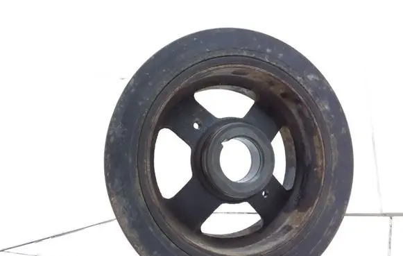 Nissan Almera Crankshaft pulley 2518006