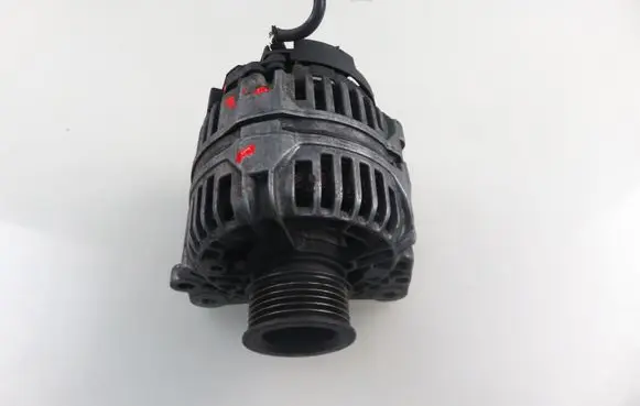 Volkswagen Golf IV Generator/alternator 