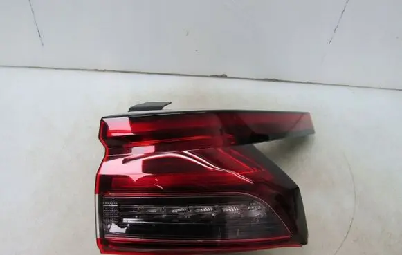 Nissan Qashqai J12 Rear/tail lights 2208D03F