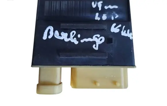 Citroen Berlingo Glow plug pre-heat relay 9652021180