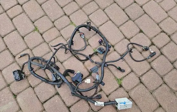 Opel Mokka Positive cable (battery) 94784823