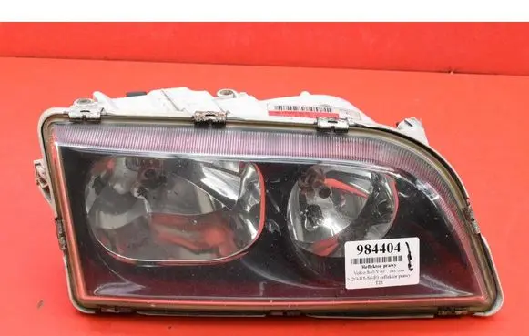 Volvo S40, V40 Headlight/headlamp 30899679
