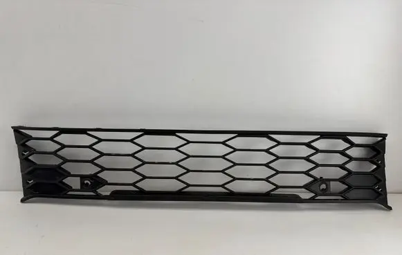 Volkswagen Golf VIII Front bumper lower grill 5H0853677J