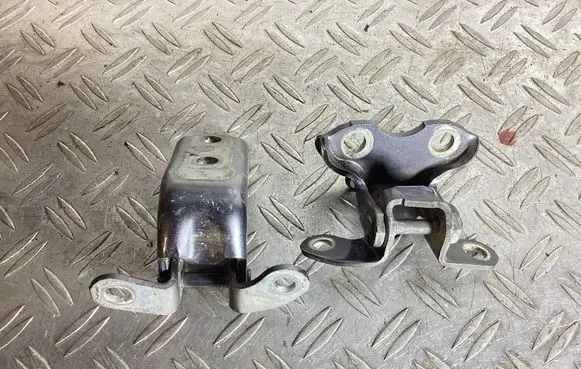 Lexus GS 250 350 300H 450H Rear door upper hinge 