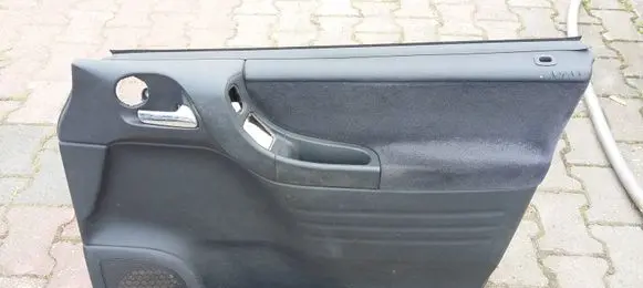 Opel Zafira A Front door card panel trim