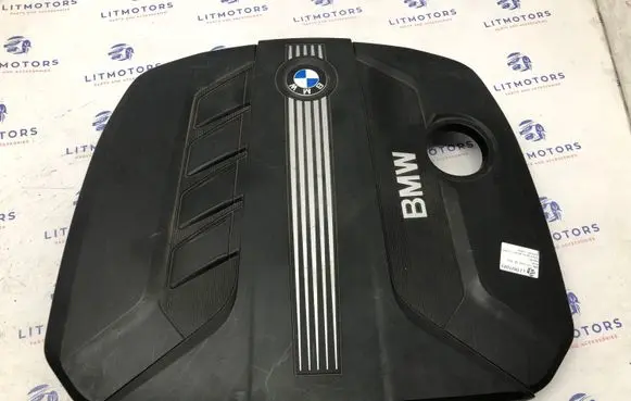 BMW 5 F10 F11 Engine cover (trim) 7802847