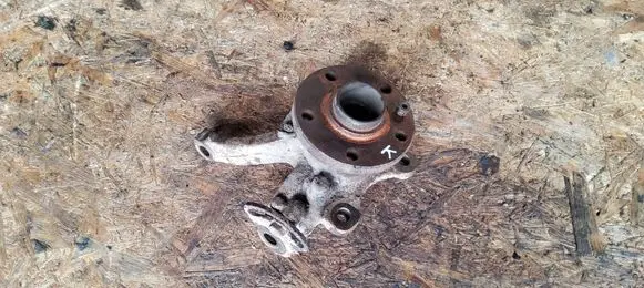 Volkswagen Transporter - Caravelle T4 Front wheel hub spindle knuckle