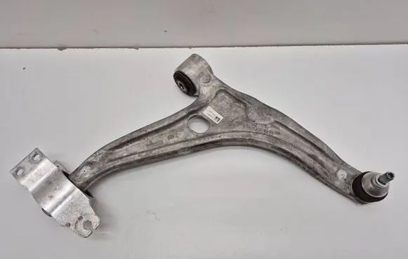 Mercedes-Benz GLA H247 Front control arm 2473330400