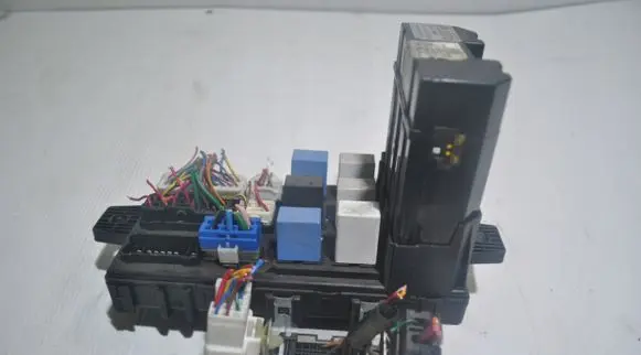 Hyundai Santa Fe Fuse module 9540026500