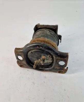 Nissan Pathfinder R51 Engine mount bracket 11220EB305
