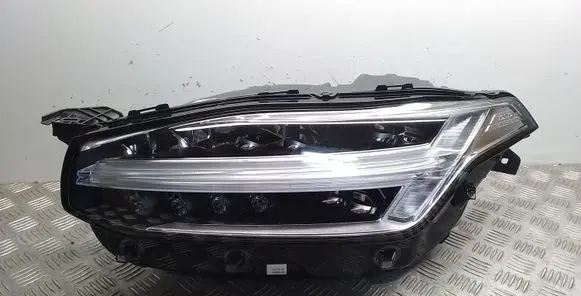 Volvo XC90 Headlight/headlamp 31353153