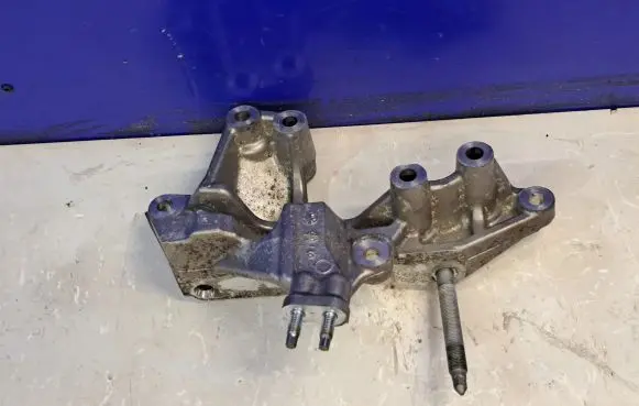 Lexus RX 450H A/C compressor mount bracket COMPRESSORBRACKET