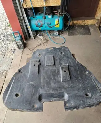 Mazda 6 Engine splash shield/under tray