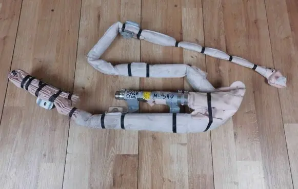 Roof airbag
