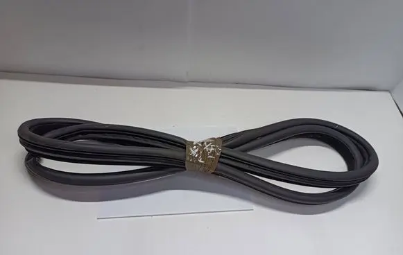 Jaguar XF X250 Rubber seal rear door 