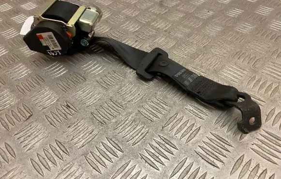 Volvo XC90 Third row seat belt 39825733
