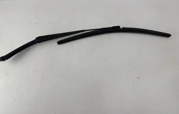 Mercedes-Benz A W176 Windshield/front glass wiper blade A1768203500