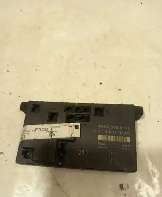 Mercedes-Benz E W211 Door control unit/module 2118200626 356804