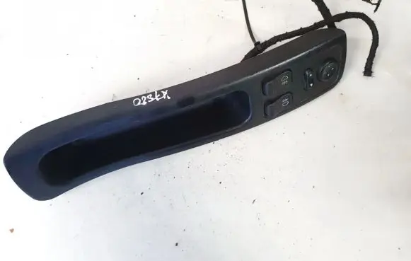 Wing mirror switch