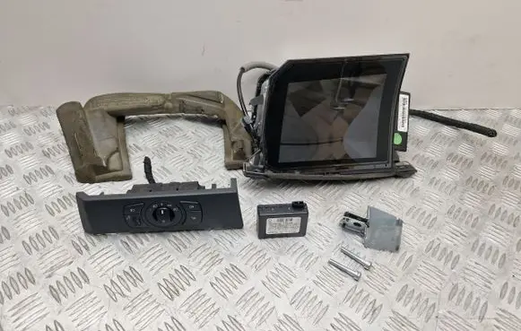 BMW 5 E60 E61 Head up display screen 6980895