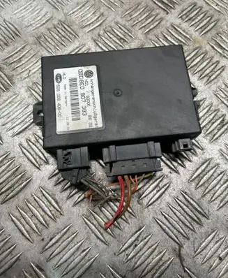 Audi A4 S4 B6 8E 8H Tow bar trailer control unit/module 8E0907383