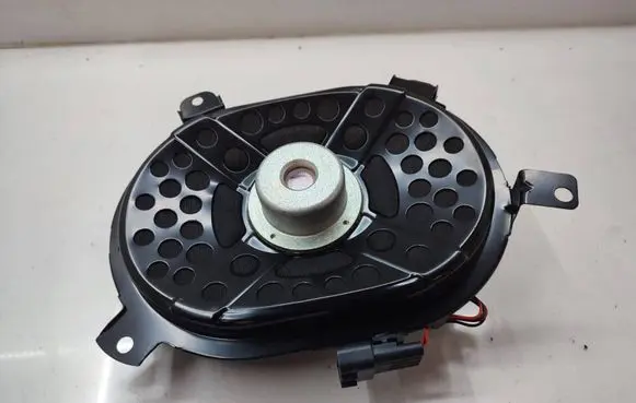 Land Rover Discovery Sport Subwoofer speaker FK7218808AC