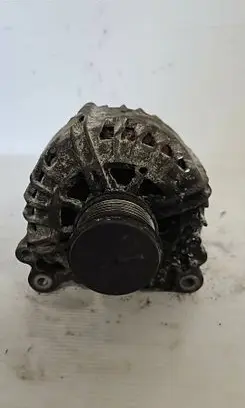 Volkswagen Golf V Generator/alternator 03L903023F 309031380 2607703A