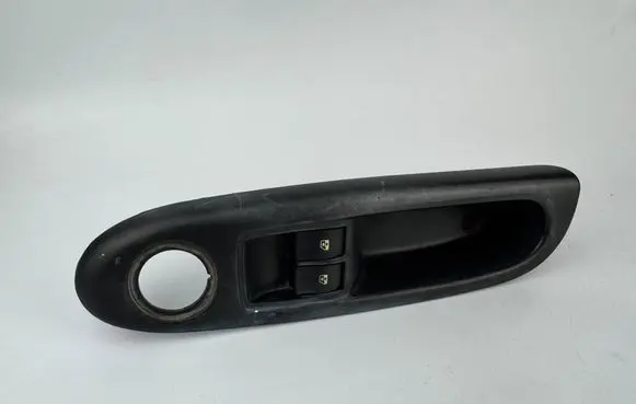 Renault Clio II Electric window control switch 8200084003 8200084008