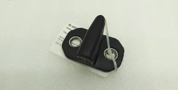 Mercedes-Benz CLS C219 Rear door lock loop/hook striker A2037200004