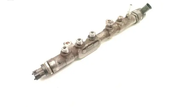 Jaguar XE Fuel main line pipe G4D3-9D280-AA 0445214339