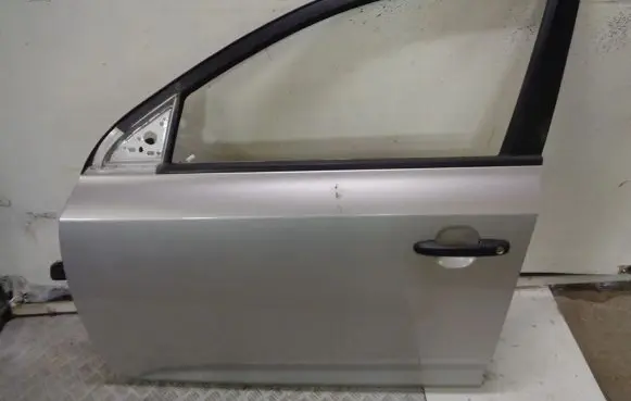 KIA Ceed Front door
