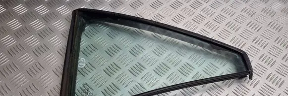 Peugeot 406 Rear vent window glass 43R000929 DOT39AS2M34 00000