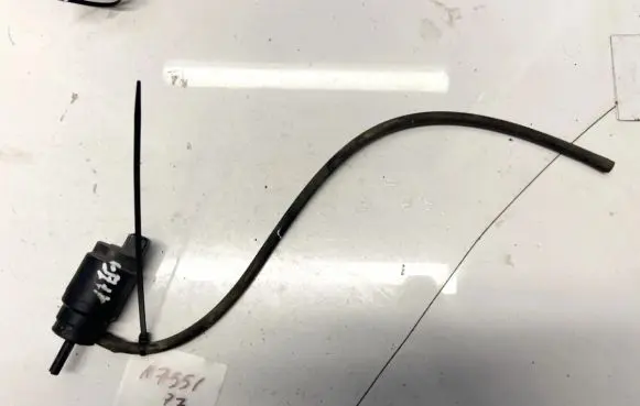 Alfa Romeo 147 Windscreen/windshield washer pump 1h5955651