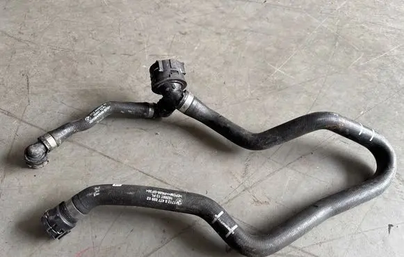 BMW i4 Engine coolant pipe/hose 8477899 9845329