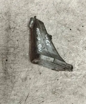 Mercedes-Benz E W210 Engine mounting bracket 1112230904