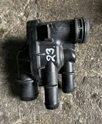Ford S-MAX Thermostat/thermostat housing DS7G9K487DB