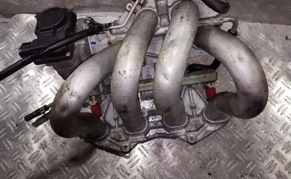 Nissan Almera N16 Intake manifold