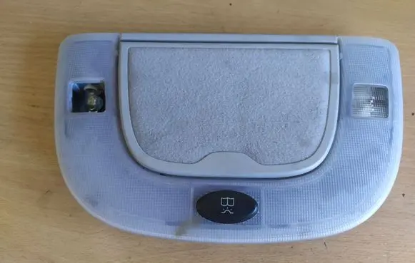 Mercedes-Benz S W220 Front seat light A2208200301