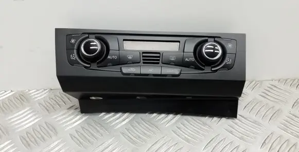 Audi A4 S4 B8 8K Climate control unit 8T2820043AF