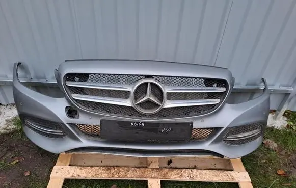 Mercedes-Benz C W205 Front bumper